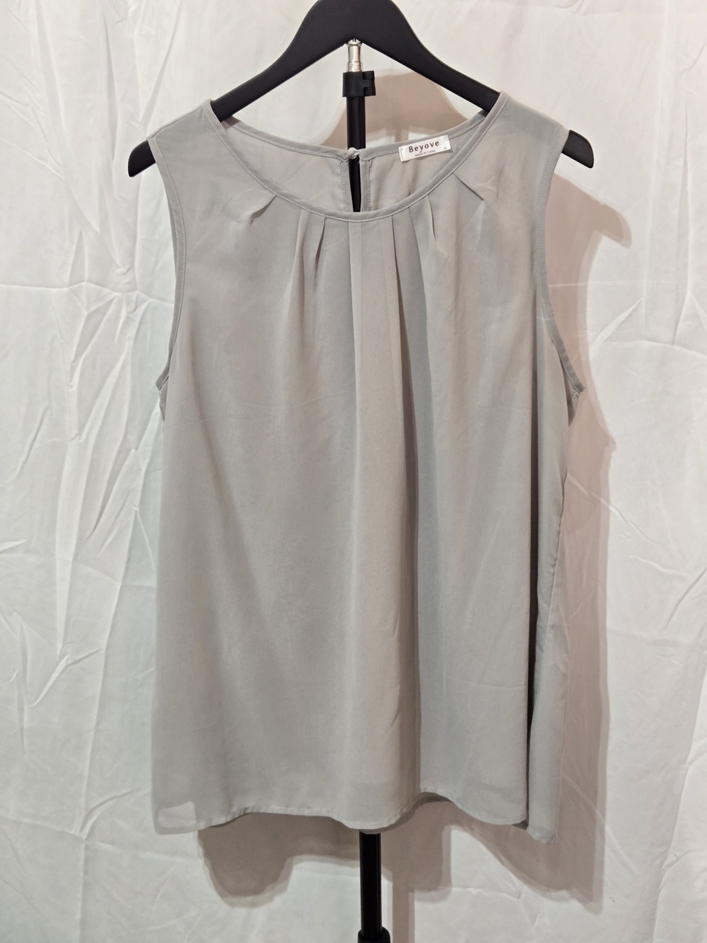 Beyove Sleeveless Pleated Light Grey Camisole